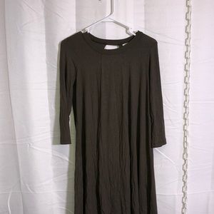 Lush ribbed dress with keyhole back